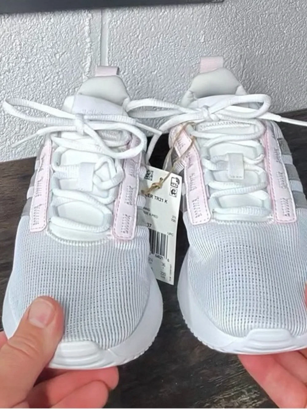 adidas lightweight athletic